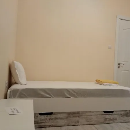 Hostel Ginger House *